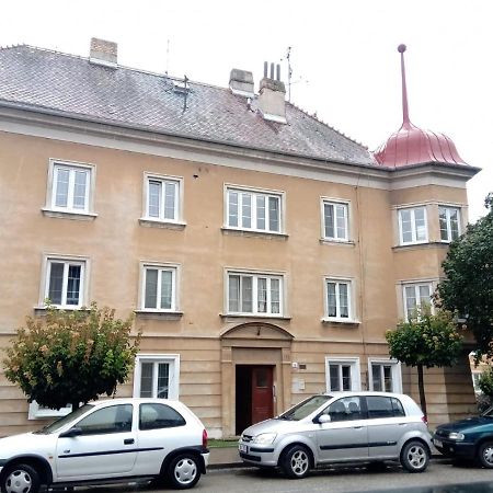 Pod Vezi Apartment Микулов Екстериор снимка