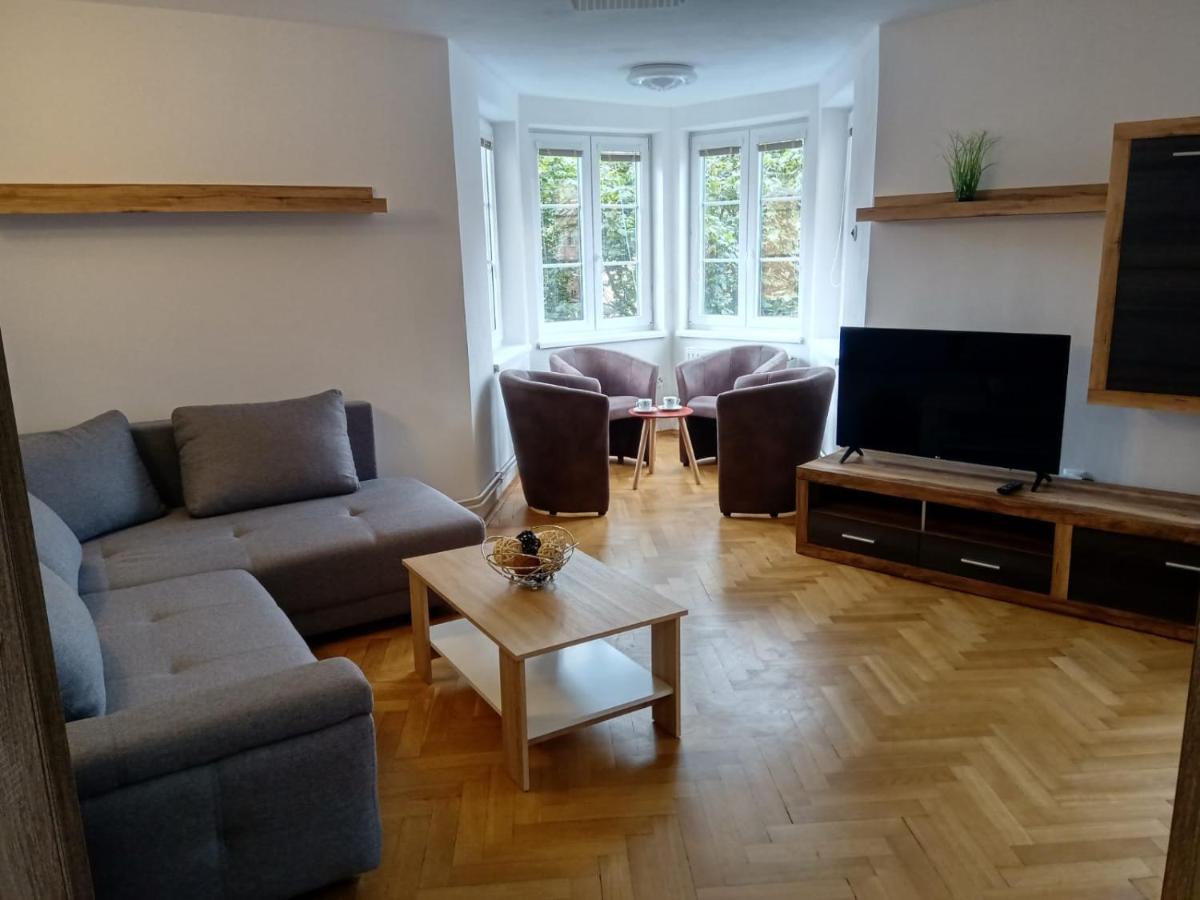 Pod Vezi Apartment Микулов Екстериор снимка